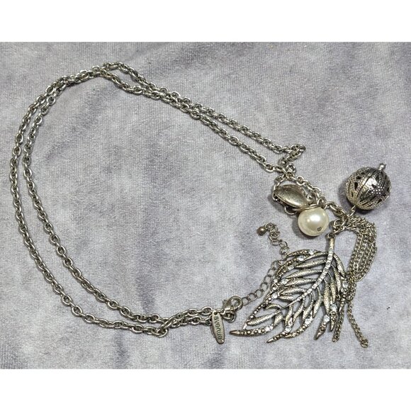 Avenue Y2K Cluster Charm Pendant Necklace - Picture 9 of 9